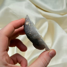 Load image into Gallery viewer, Perfectly Pastel Green Lee Agate from Arizona with Parallax
