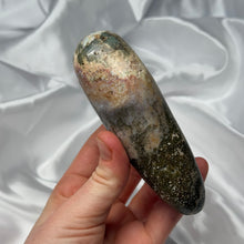 Load image into Gallery viewer, Sea Jasper Wand Carving D
