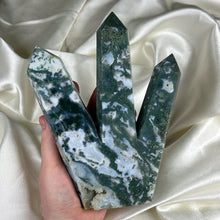 Load image into Gallery viewer, XL 2lb 7oz Moss Agate “Cluster” Carving
