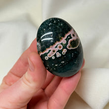 Load image into Gallery viewer, Kabamby Ocean Jasper Palmstone B
