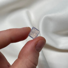 Load image into Gallery viewer, Lavender Moon Quartz Facet
