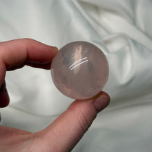 Load image into Gallery viewer, Baby Pink Mozambique Rose Quartz Sphere with continual Asterism
