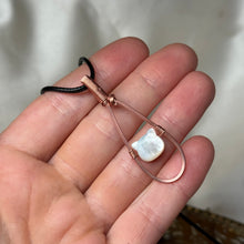 Load image into Gallery viewer, White Mother of Pearl Cat Fidget Pendant in Copper

