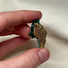 Load image into Gallery viewer, Dioptase Cluster C
