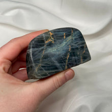 Load image into Gallery viewer, Blue Lagoon Labradorite Freeform
