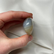 Load image into Gallery viewer, Agate Palm with Parallax Effect
