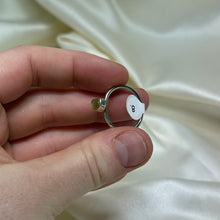 Load image into Gallery viewer, Sz 8 Sterling Silver Libyan Desert Glass Ring A
