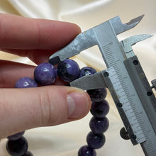 Load image into Gallery viewer, Size 7 Chunky Chatoyant Charoite Stretch Bracelet
