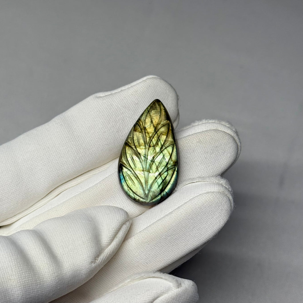 Carved Labradorite Cabochon 24.55ct