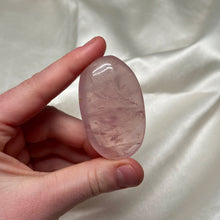 Load image into Gallery viewer, Star Rose Quartz Palmstone H
