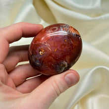 Load image into Gallery viewer, Carnelian Palmstone A

