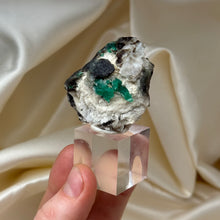 Load image into Gallery viewer, Columbian Emerald on Matrix A
