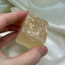Load image into Gallery viewer, Honey Calcite Freeform E
