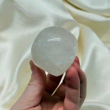 Load image into Gallery viewer, Clear Quartz Skull Carving A
