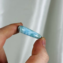 Load image into Gallery viewer, Deep Blue Larimar Wing Carving
