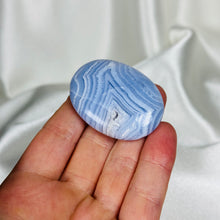 Load image into Gallery viewer, Blue Lace Agate Palmstone D
