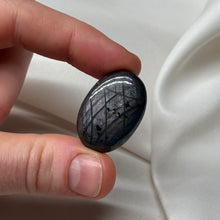 Load image into Gallery viewer, Sapphire Palm A
