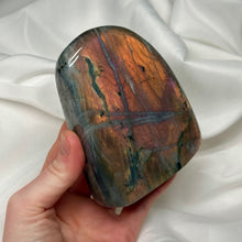 Load image into Gallery viewer, Sunset Labradorite Freeform (1lb9.6oz)
