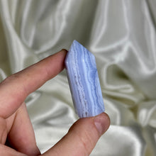 Load image into Gallery viewer, Blue Lace Agate Tower C
