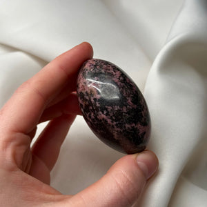 Rhodonite Palmstone B