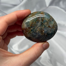 Load image into Gallery viewer, Sea Jasper Palmstone K
