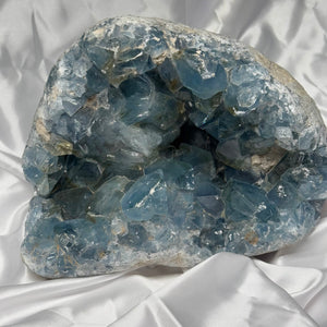 XXL Self Standing Celestite Geode