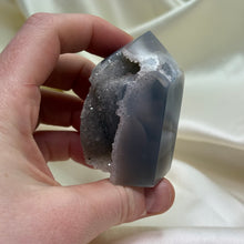 Load image into Gallery viewer, Quartz with Agate Tower E
