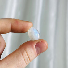 Load image into Gallery viewer, Flashy Rainbow Moonstone Pocket Stone D
