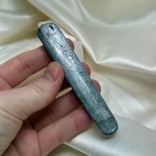 Load image into Gallery viewer, Polished Flashy Blue Kyanite Wand Carving
