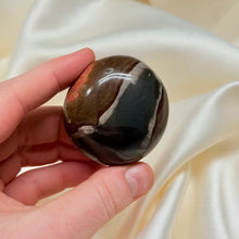 Load image into Gallery viewer, Polychrome Jasper Palmstone M
