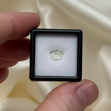 Load image into Gallery viewer, Brazilian Tourmaline Lotus Carving H
