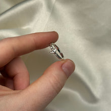 Load image into Gallery viewer, Sterling Silver Crescent Moon Ring (Size 6)
