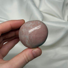 Load image into Gallery viewer, Strawberry Ice Cream Sea Jasper Palm
