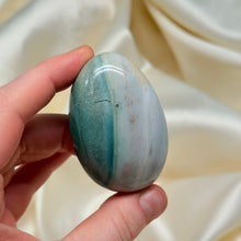 Load image into Gallery viewer, Sea Jasper Palmstone O
