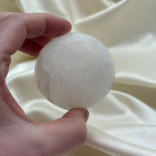 Load image into Gallery viewer, Satin Spar Mini Bowls
