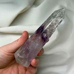 Gemmy Phantom Amethyst Tower with Rainbows (178g)