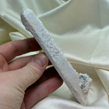 Load image into Gallery viewer, Inner Mongolian Quartz Point with Fluorite
