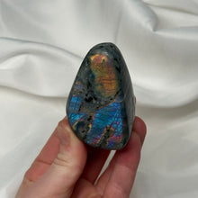 Load image into Gallery viewer, Rainbow Labradorite Freeform
