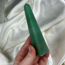 Load image into Gallery viewer, Green Aventurine Tower B
