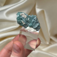 Load image into Gallery viewer, Cotton Candy Blue Brazilian Tourmaline Spray
