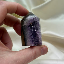Load image into Gallery viewer, Amethyst with Agate Tower F
