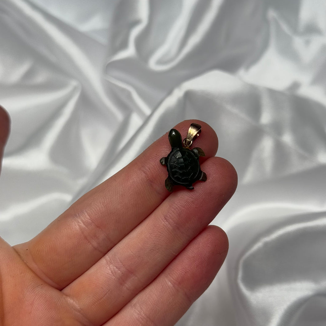 Canadian Nephrite Jade Turtle Pendant (gold plate hardware)