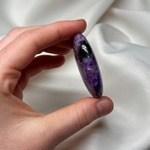 Load image into Gallery viewer, Chatoyant Charoite Palmstone
