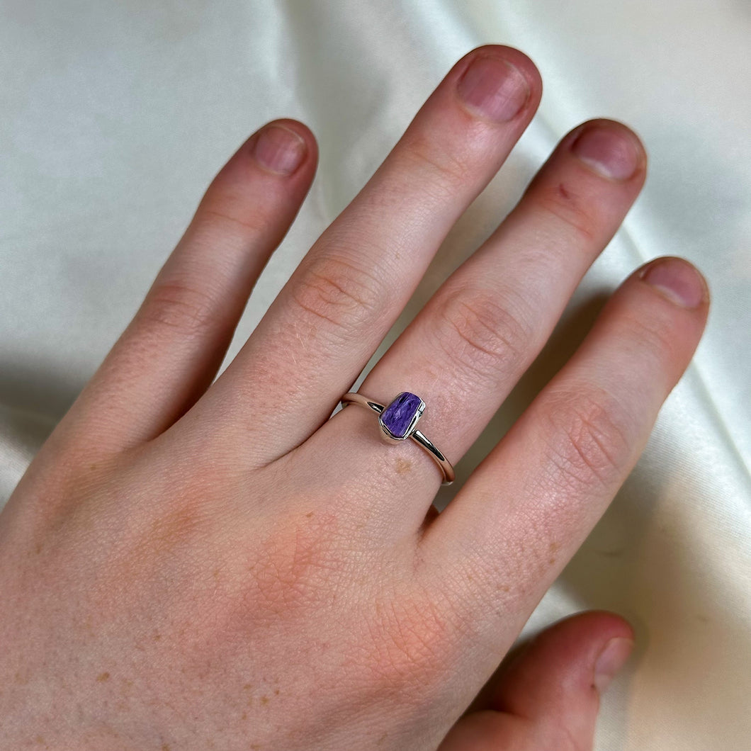 Size 8 Sterling Silver Charoite Ring