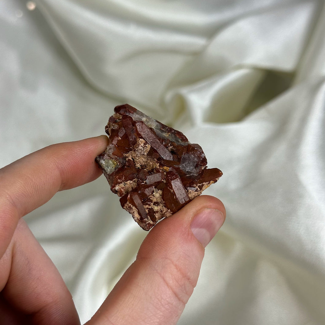Hematite Quartz Cluster H