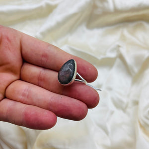 Purple Labradorite Sterling Silver Ring (Size 9)