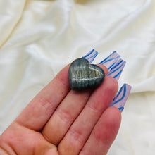 Load image into Gallery viewer, Top Quality Labradorite Heart Cabochon 7
