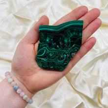 Load image into Gallery viewer, XL Top Quality Polished Malachite Slab 8
