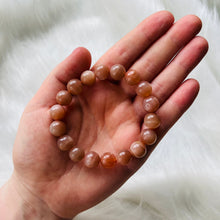 Load image into Gallery viewer, Peach Moonstone with Sunstone Chunky Stretch Bracelet
