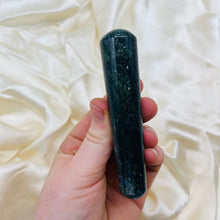 Load image into Gallery viewer, Moss Agate Wand 1
